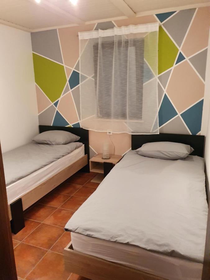 Vila Breskvar Mugeba Εξωτερικό φωτογραφία